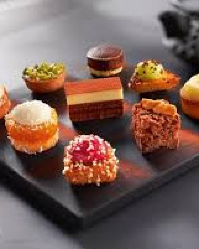 PLATEAU 48 PETITS FOURS DELICATESSE
