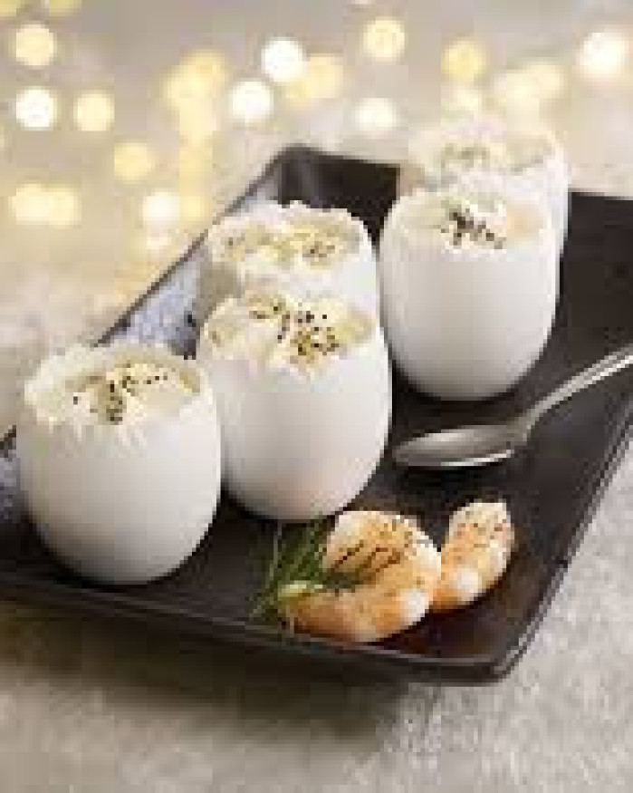 OEUF DE NOEL AUX CREVETTES