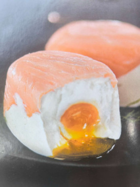 OEUF POCHE AU SAUMON FUME ET A LA CREME