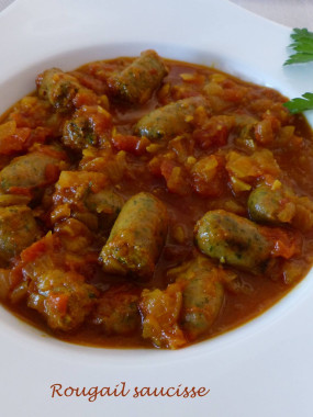 ROUGAIL SAUCISSES