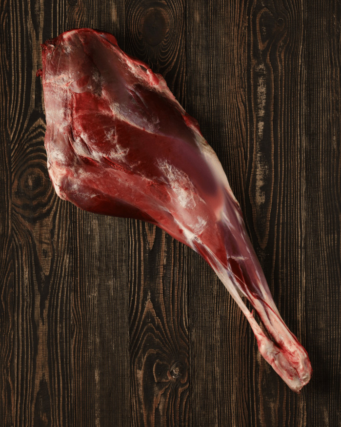 CUISSOT DE CERF AVEC OS