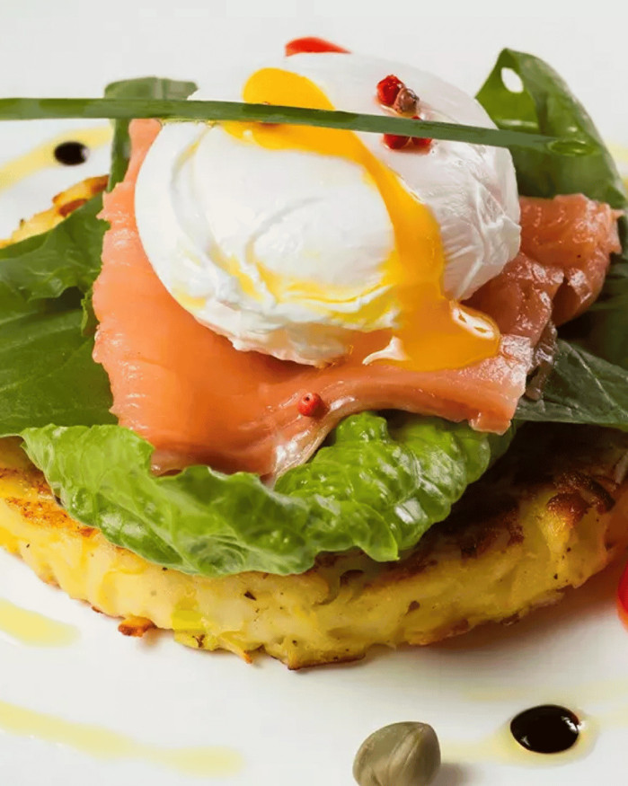 OEUF POCHE SAUMON FROMAGE FRAIS 