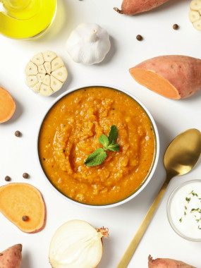 PURÉE DE PATATE DOUCE ET POINTE DE CANNELLE  